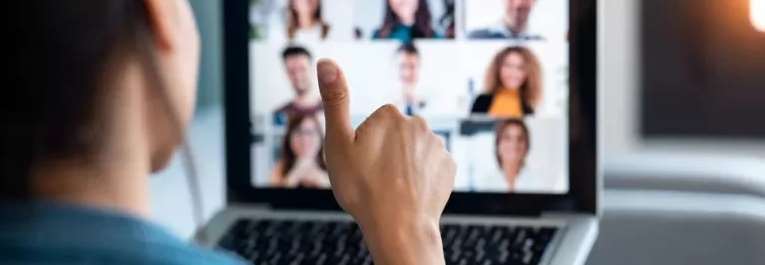 Praca zdalna z kawiarni w Polsce